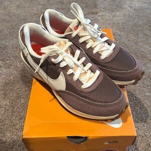 Brand new women’s Nike shoes